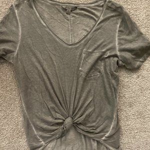 CALVIN KLEIN • STYLE T SHIRT • SIZE MED